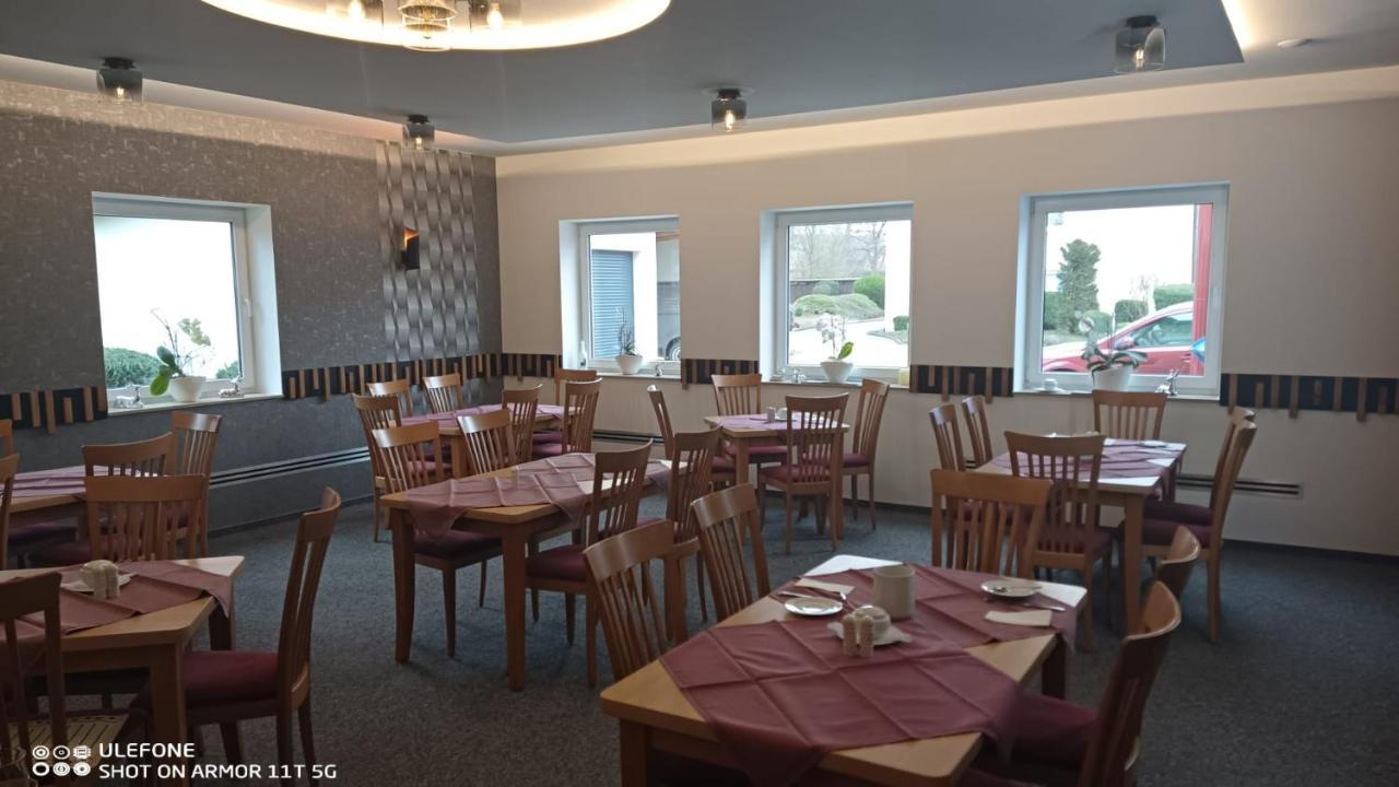 Hotel & Restaurant Zum Hirsch Romhild Extérieur photo