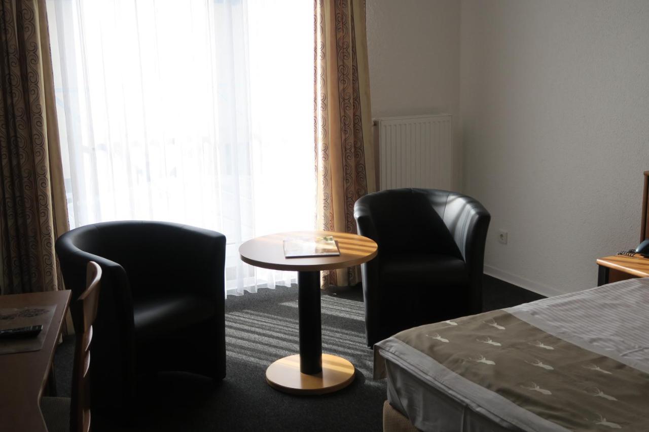 Hotel & Restaurant Zum Hirsch Romhild Extérieur photo