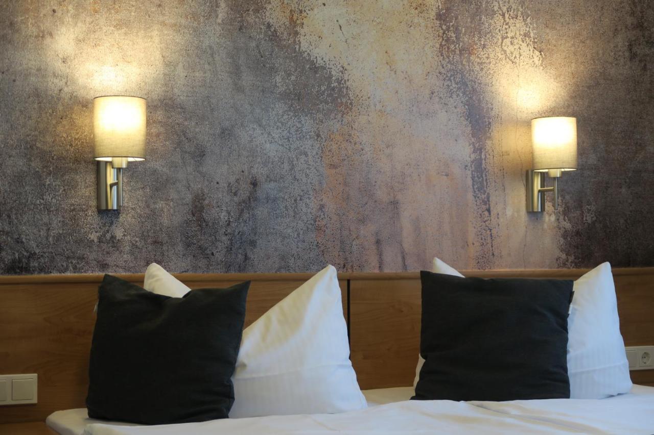 Hotel & Restaurant Zum Hirsch Romhild Extérieur photo