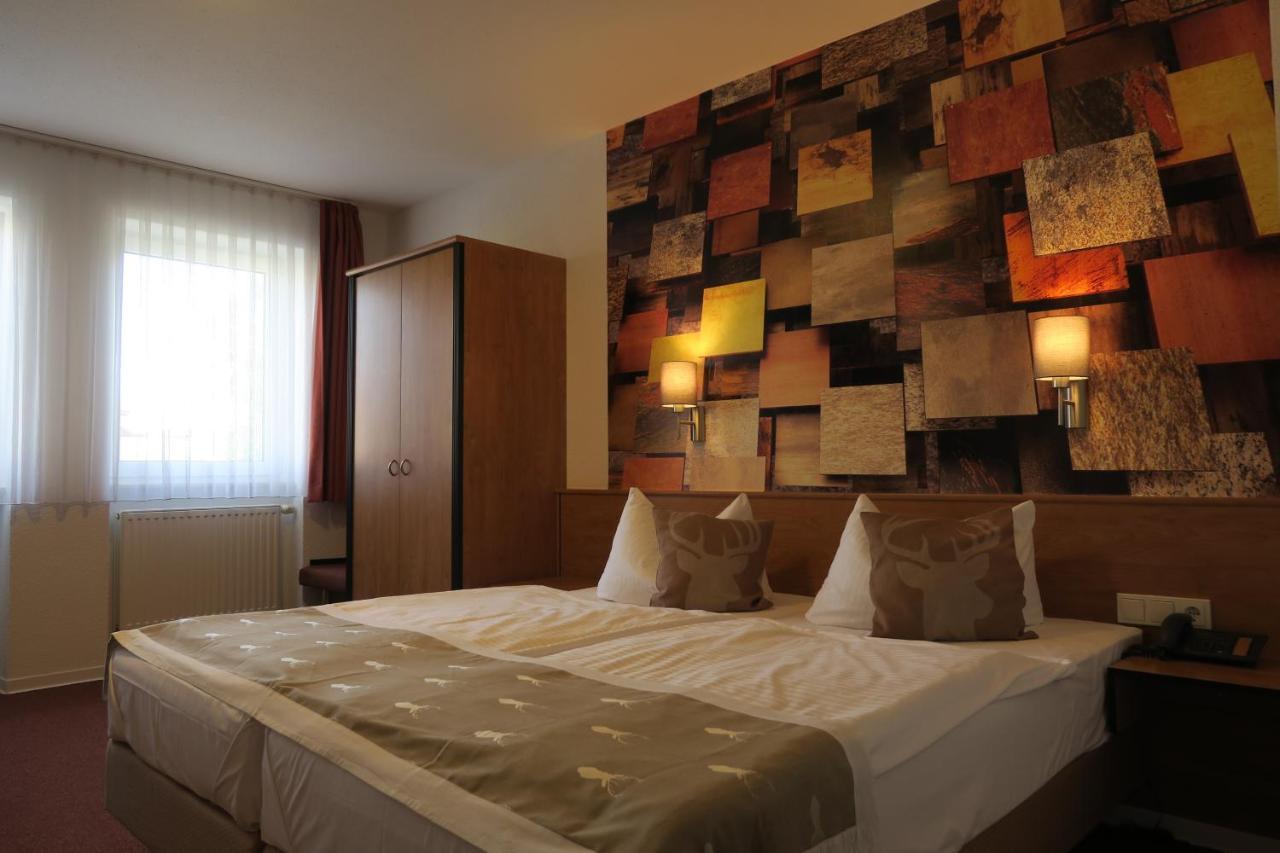 Hotel & Restaurant Zum Hirsch Romhild Extérieur photo