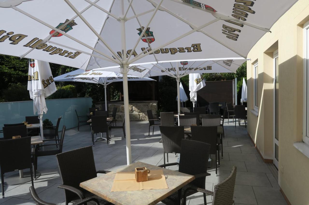 Hotel & Restaurant Zum Hirsch Romhild Extérieur photo